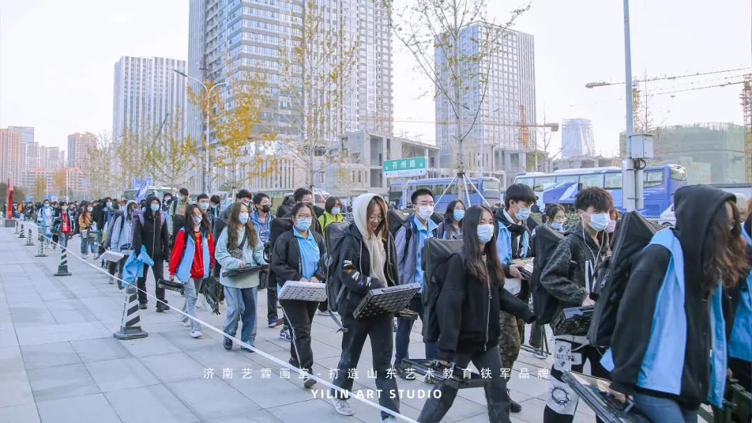 济南快盈画室2020届学员第一次万人模考现场